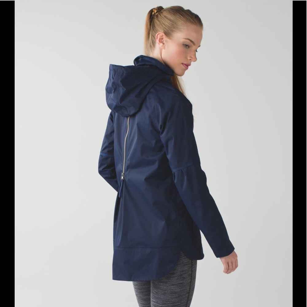 Lululemon Fo Drizzle Deep Navy Sz 4